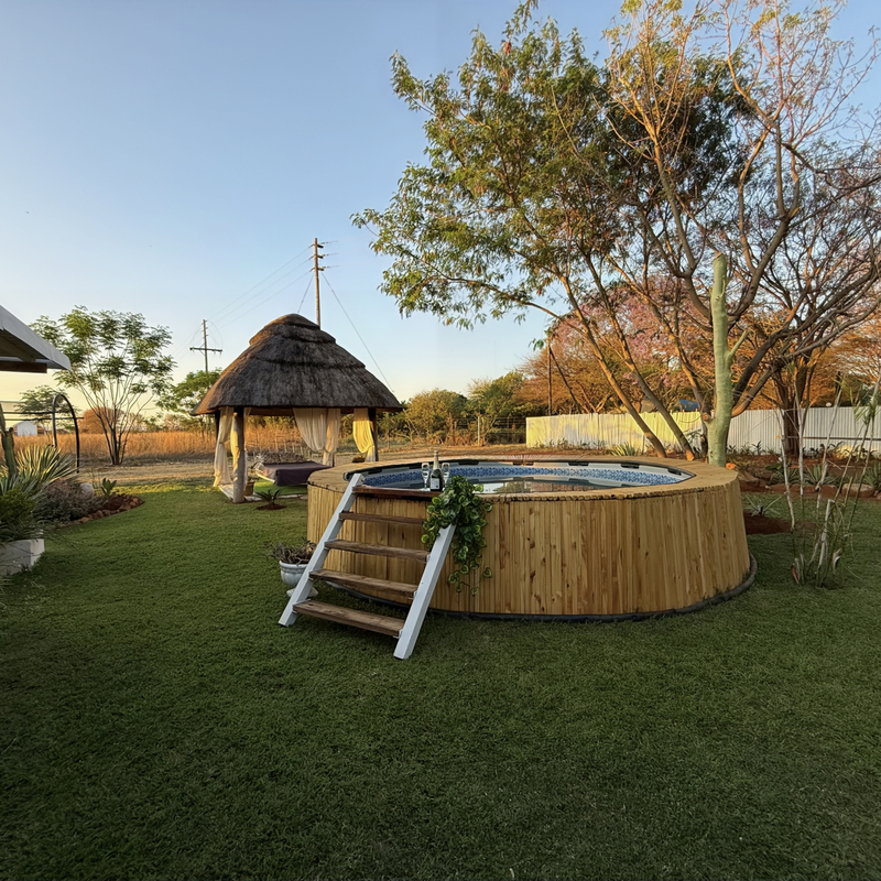 Outside Swing Bed and Splash pool