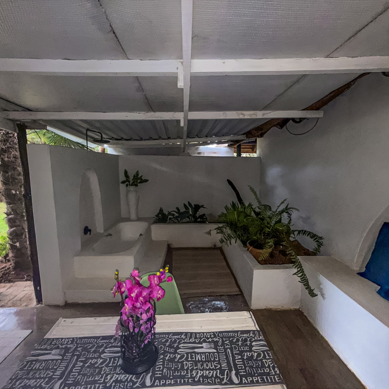 Outside Patio with Outdoor Shower/Bath