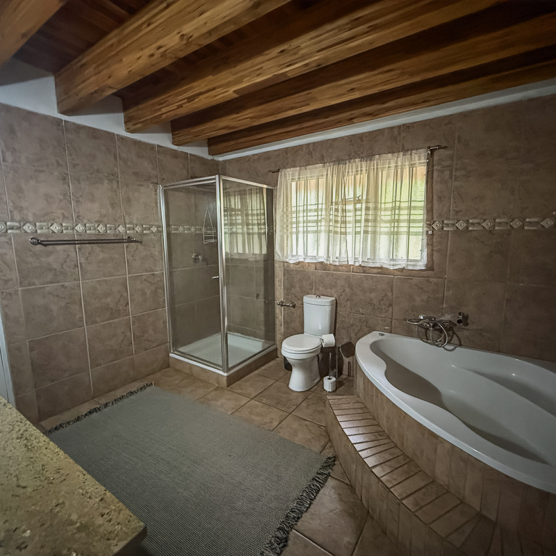 First Bedroom En-Suite