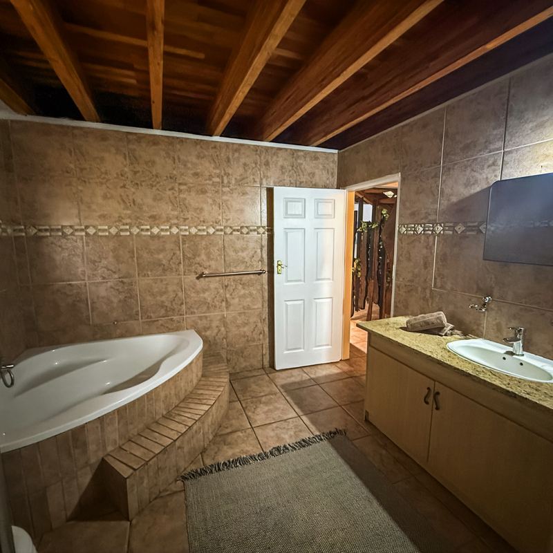 First Bedroom En-Suite